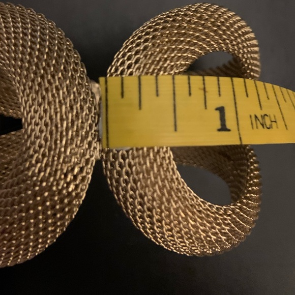 Saks 5th Ave ❤️ gold tone cuff - Picture 10 of 10